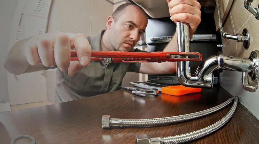 Local expert plumbing services in Tebbetts, MO